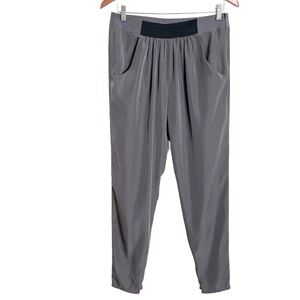 Zara Basic Pleated Retro Ankle Zip Pants Womens M Gray Tapered Leg Lightweight